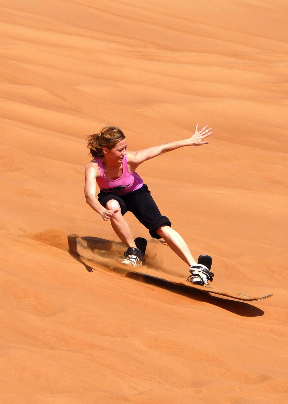 sandboarding in Dubai